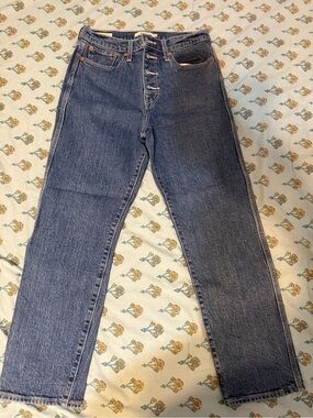Levi's Women's Straight Leg Blue Denim Jeans